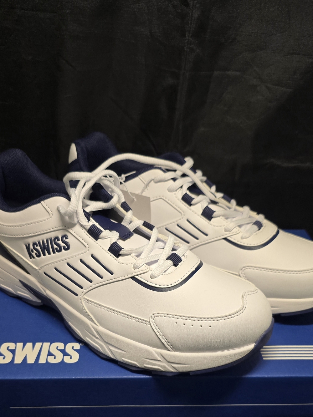 NIB K-Swiss Men's Classic White & Navy Athletic Sneakers Size 10